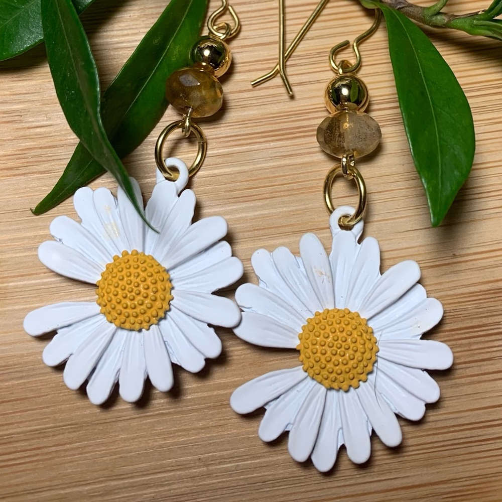 Sweet Daisy/Tourmaline/10k gf ball earrings - Picture 6 of 7